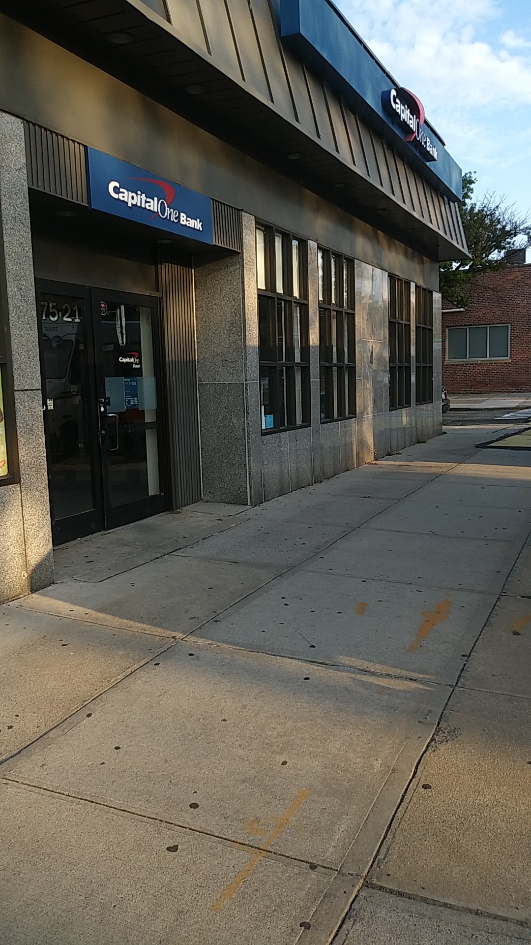 Capital One Bank 01