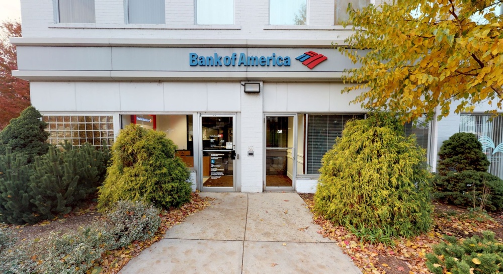 Bank of America (with Drive-thru services) 01