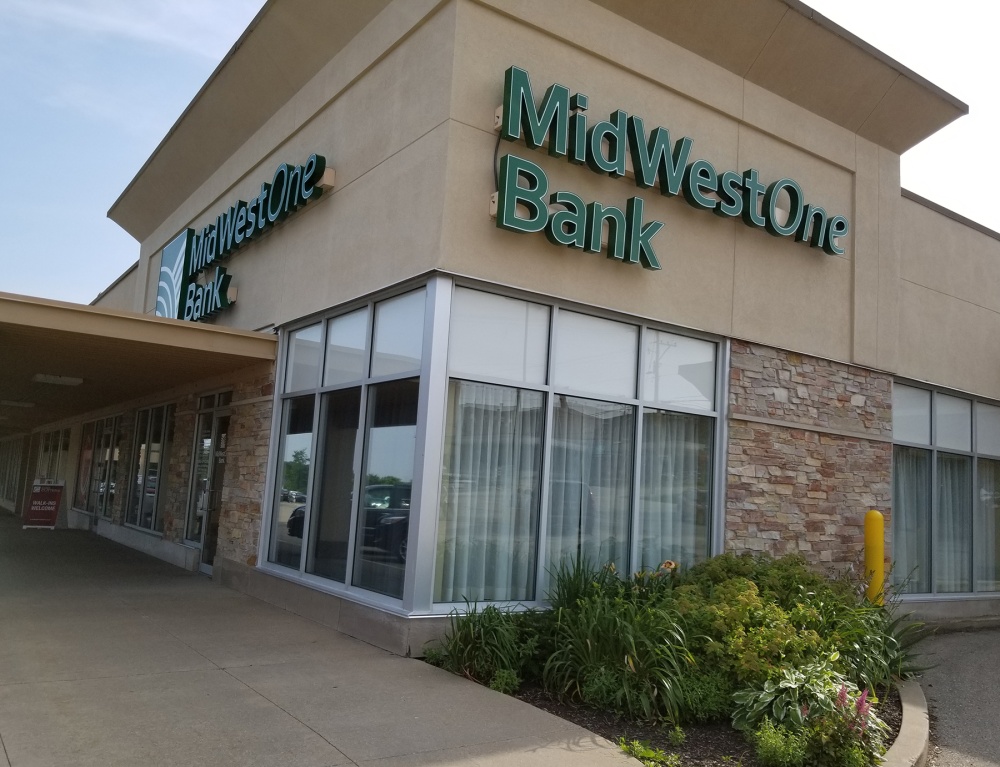 MidWestOne Bank 01