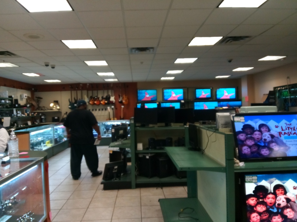 First Cash Pawn 01