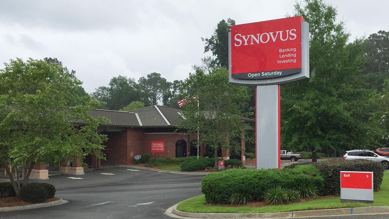 Synovus Bank 01