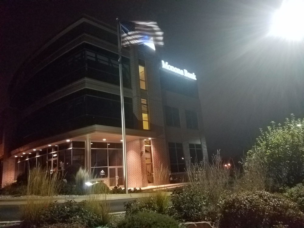 Monona Bank 01