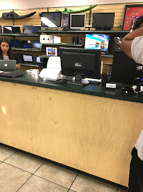 First Cash Pawn 01
