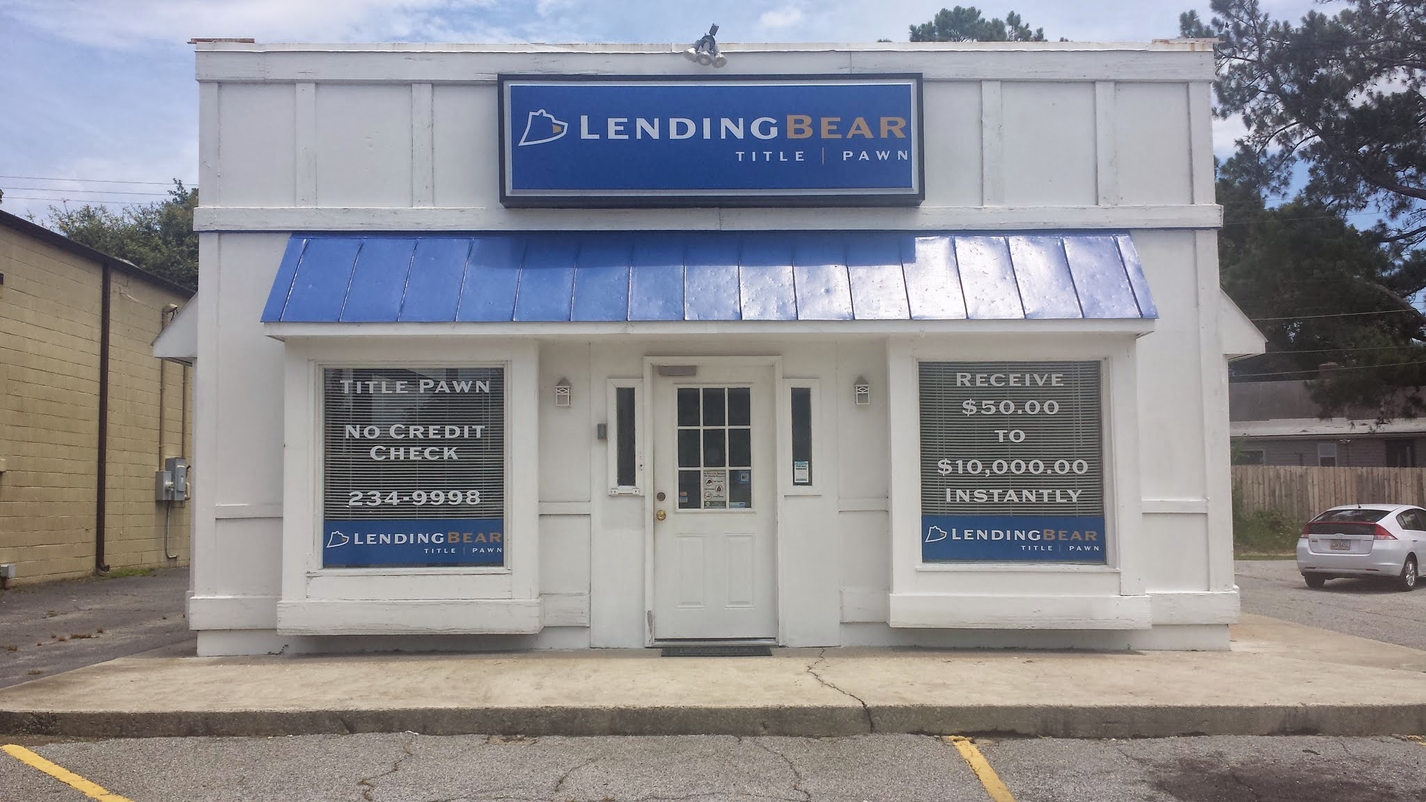 Lending Bear 01