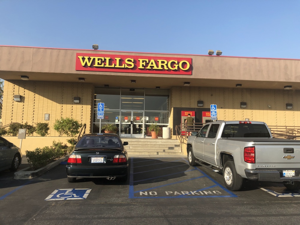 Wells Fargo Bank 01
