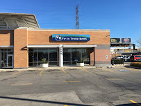 Fifth Third Bank & ATM 04