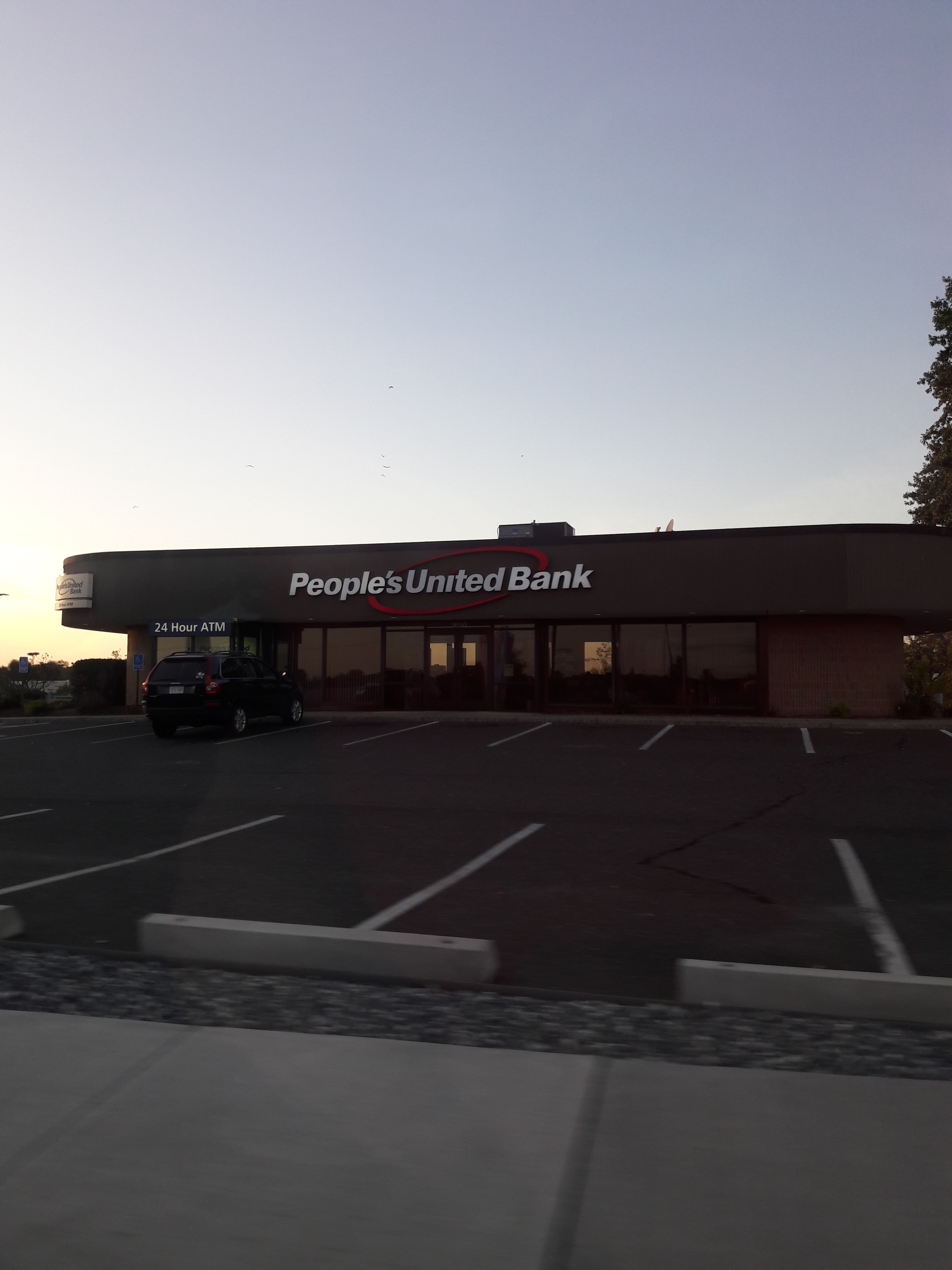 People's United Bank 01