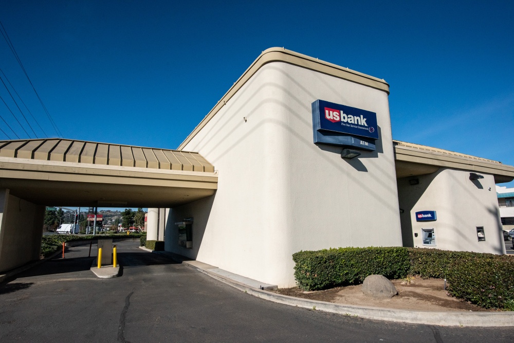U.S. Bank Branch 01