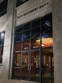 Mid-Missouri Bank 03