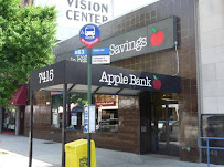 Apple Bank 02