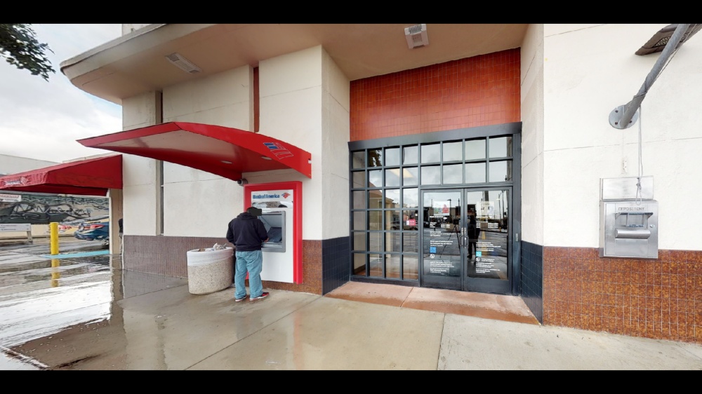 Bank of America Financial Center 01