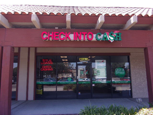 Check Into Cash 01