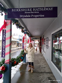 Berkshire Hathaway HomeServices Drysdale Properties 03