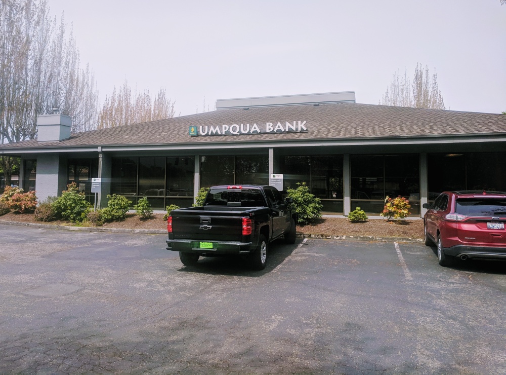 Umpqua Bank 01