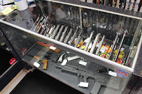 Broomfield Pawn 04