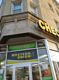 CheckChangers - 71st & Jeffery Currency Exchange 02