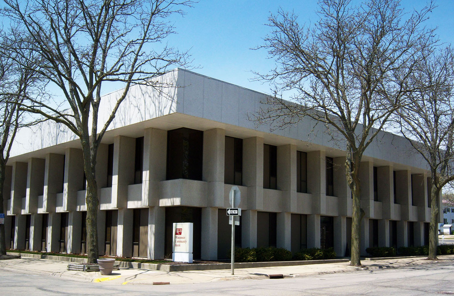 Wisconsin Bank & Trust 01