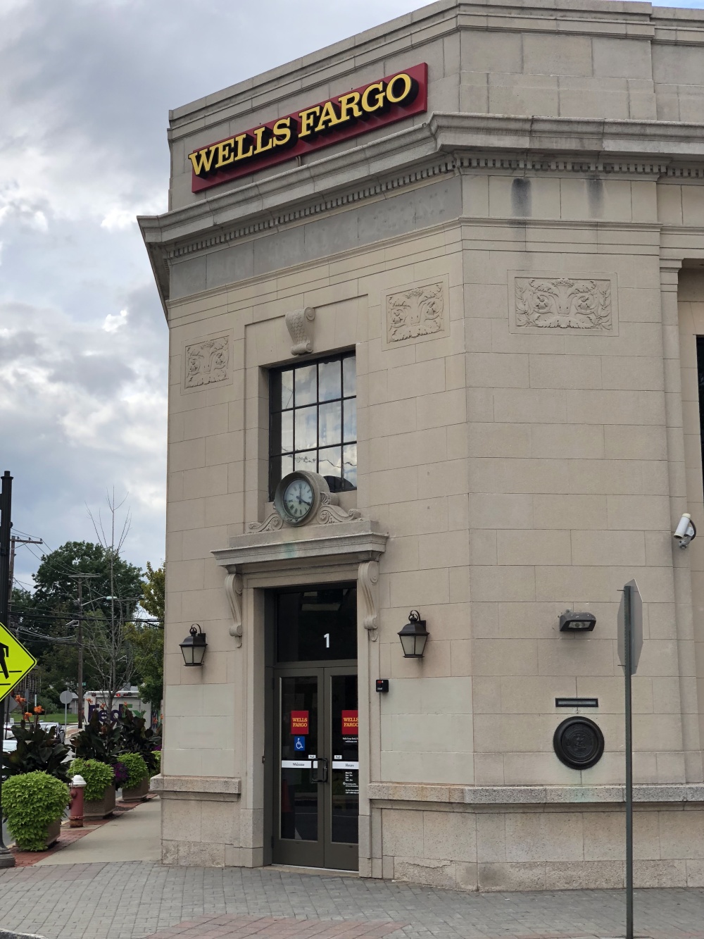 Wells Fargo Bank 01