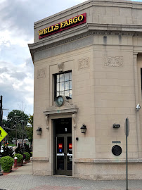 Wells Fargo Bank 01