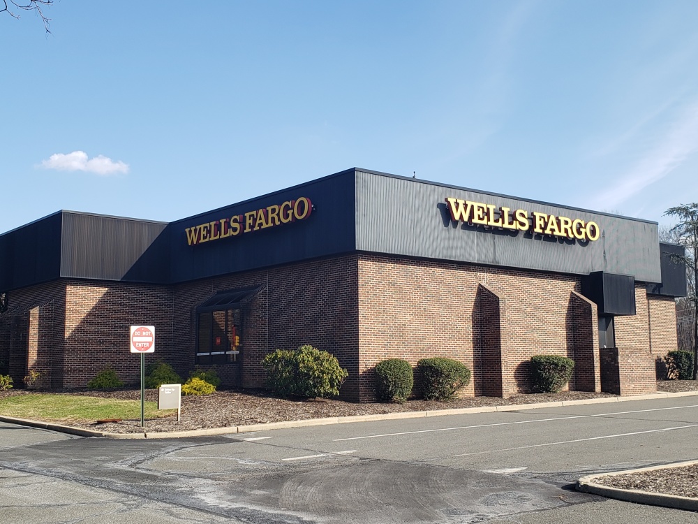 Wells Fargo Bank 01