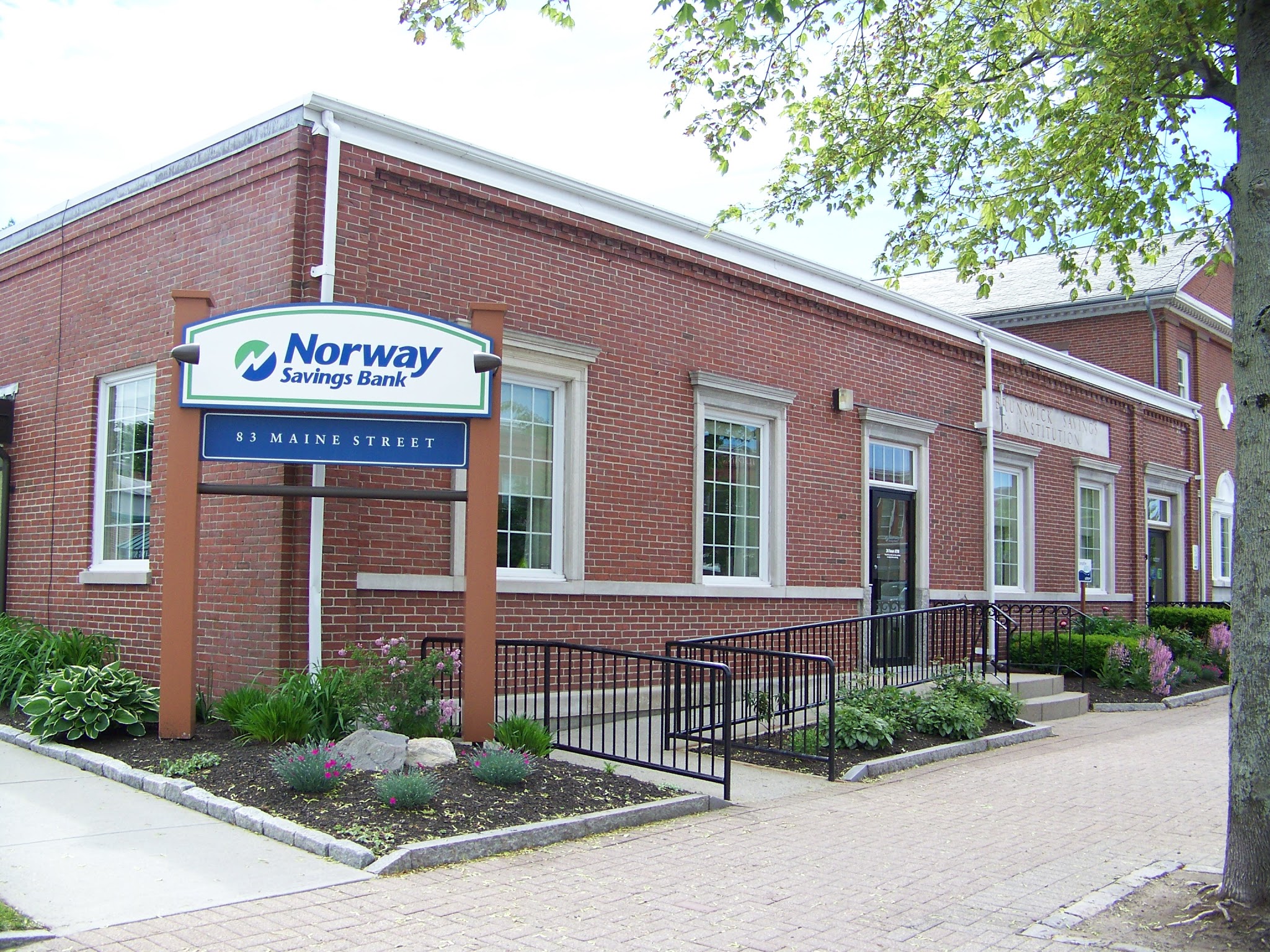 Norway Savings Bank 01