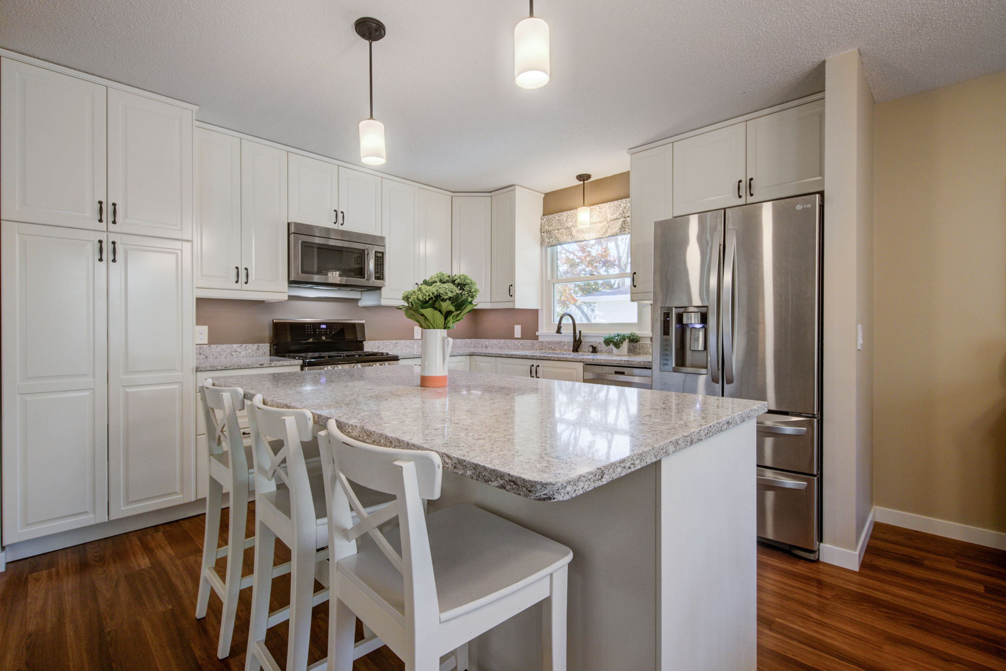 Jo Nelson Coldwell Banker Burnet 01
