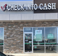 Check Into Cash 04