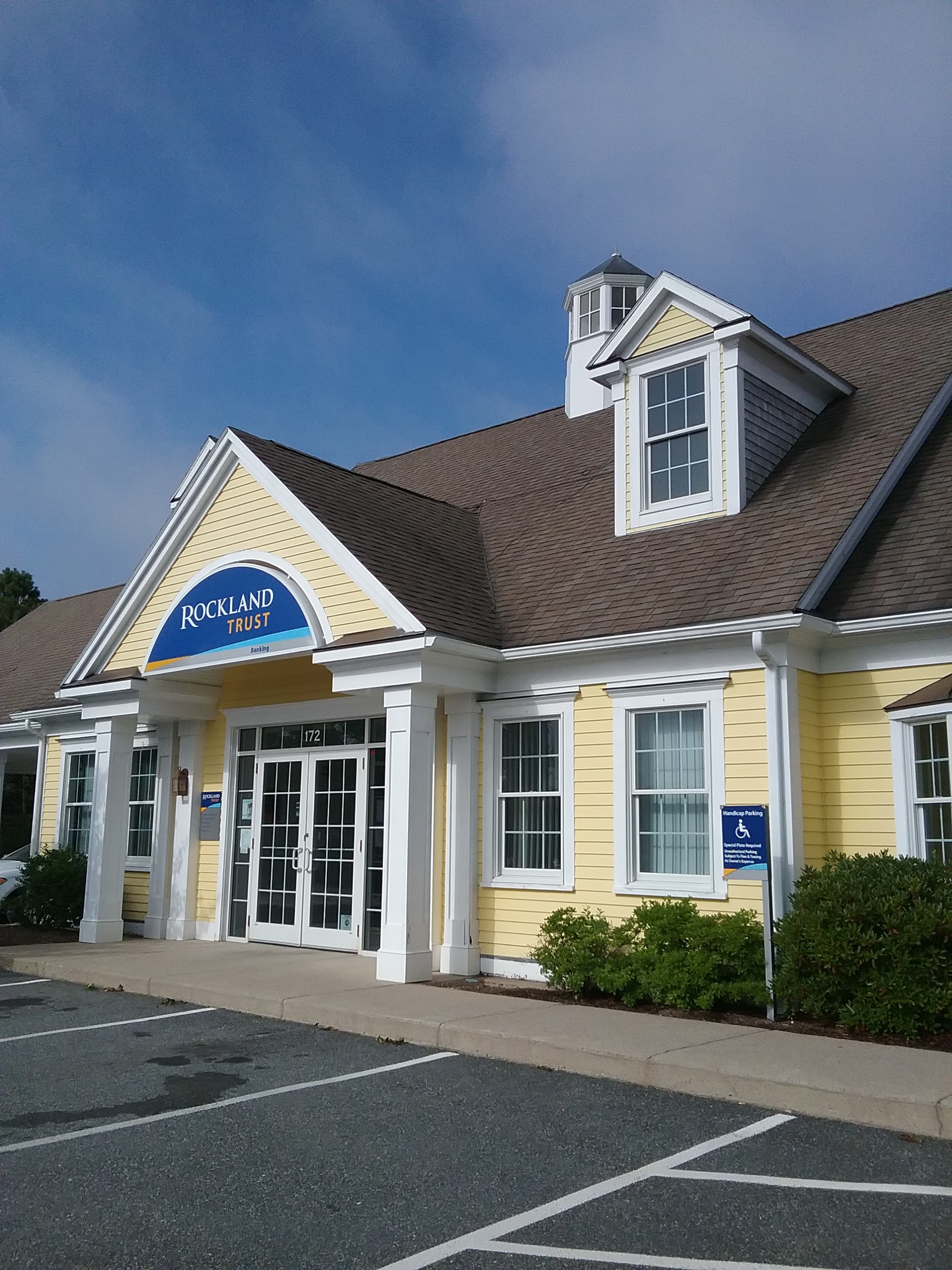 Rockland Trust Bank 01