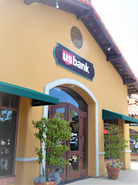 U.S. Bank Branch 02