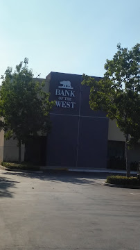 Bank of the West 02