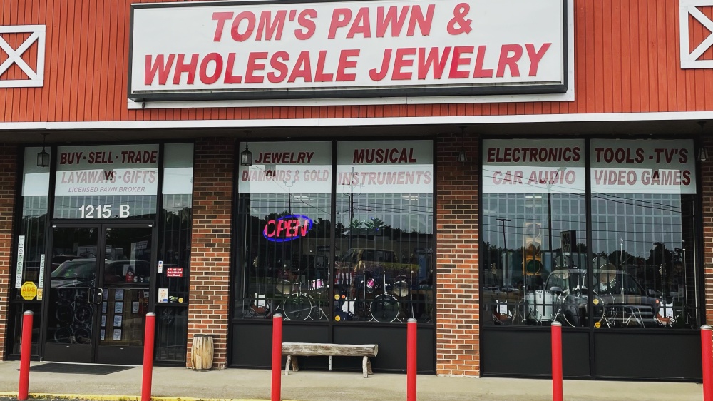Tom's Pawn & Wholesale Jewelry 01