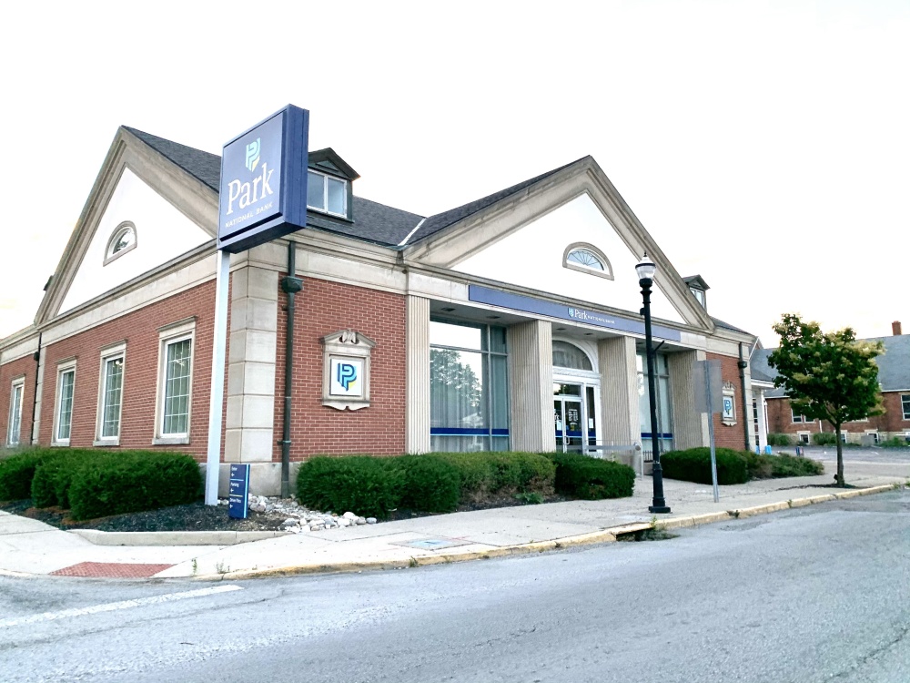 Park National Bank: New Carlisle Office 01