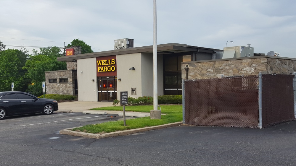 Wells Fargo Bank 01