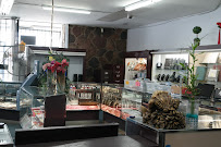Simon & Simon Jewelry & Loan 02
