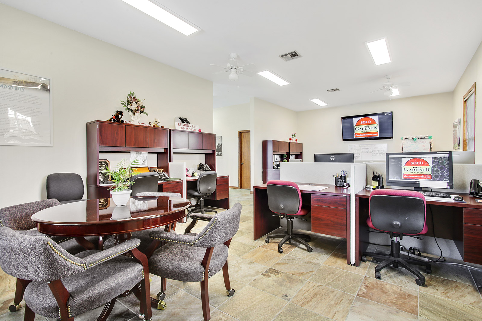 GARDNER, REALTORS 01