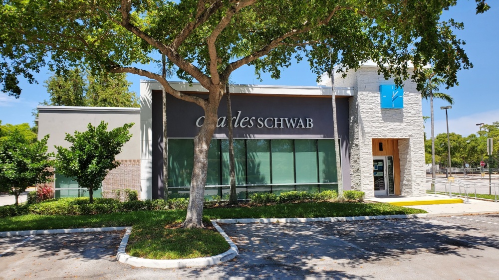 Charles Schwab 01