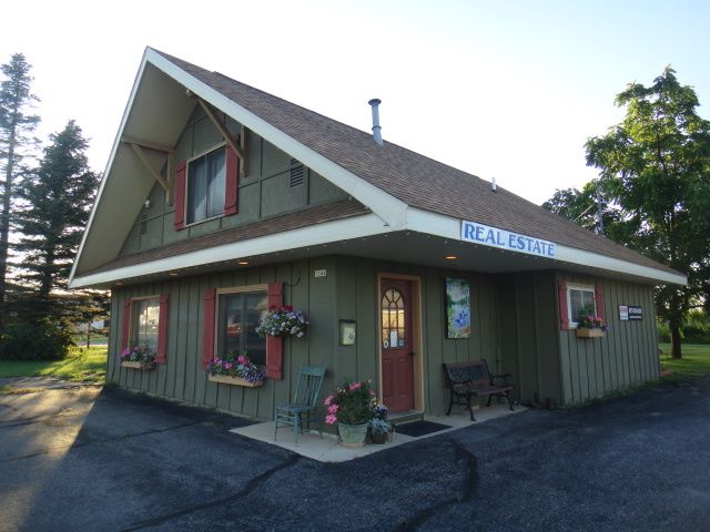 RE/MAX North Country 01