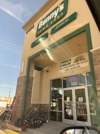 Benny's Pawn Shop 02