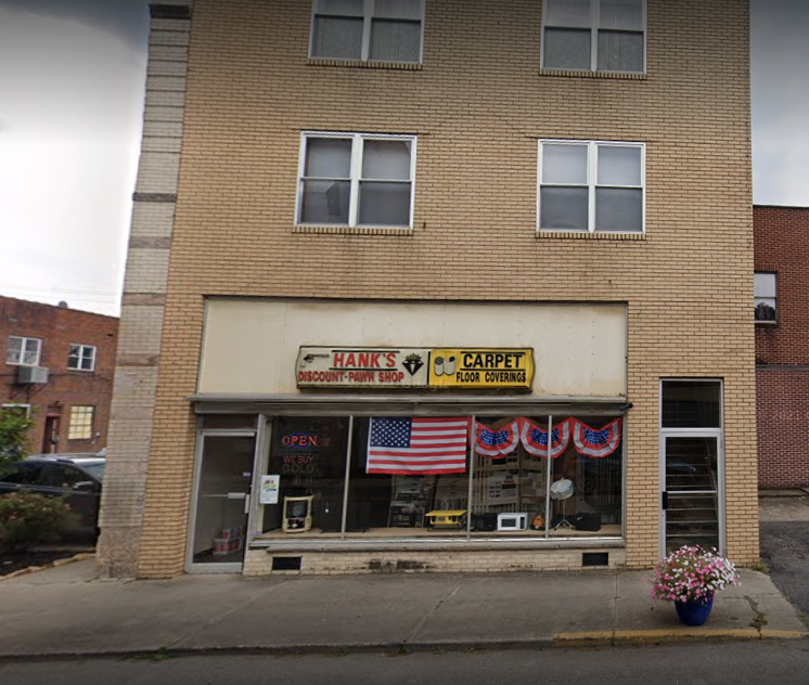 Hank's Discount & Pawn Shop 01