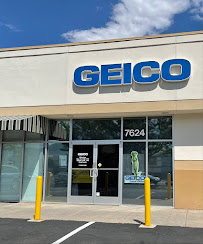 GEICO Insurance Agent 02