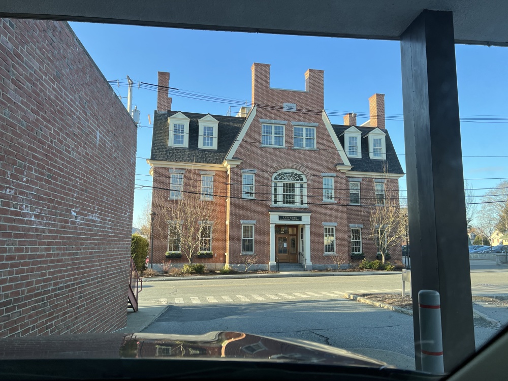 Ledyard Financial Advisors 01