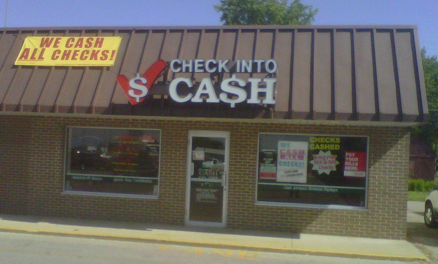 Check Into Cash 01