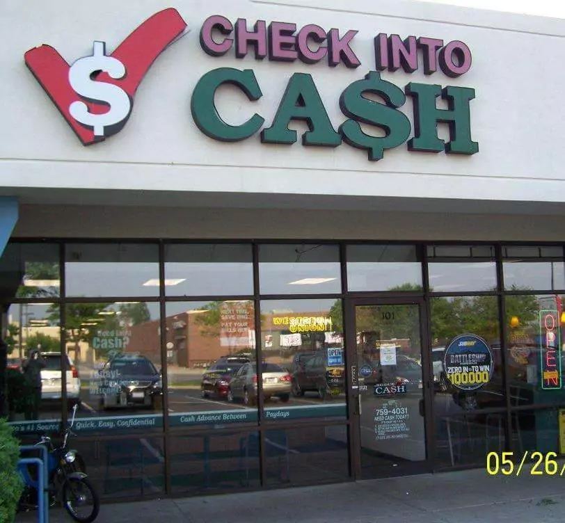 Check Into Cash 01