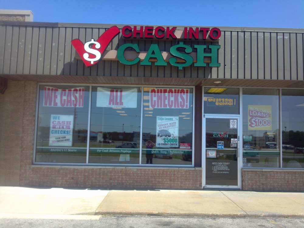 Check Into Cash 01