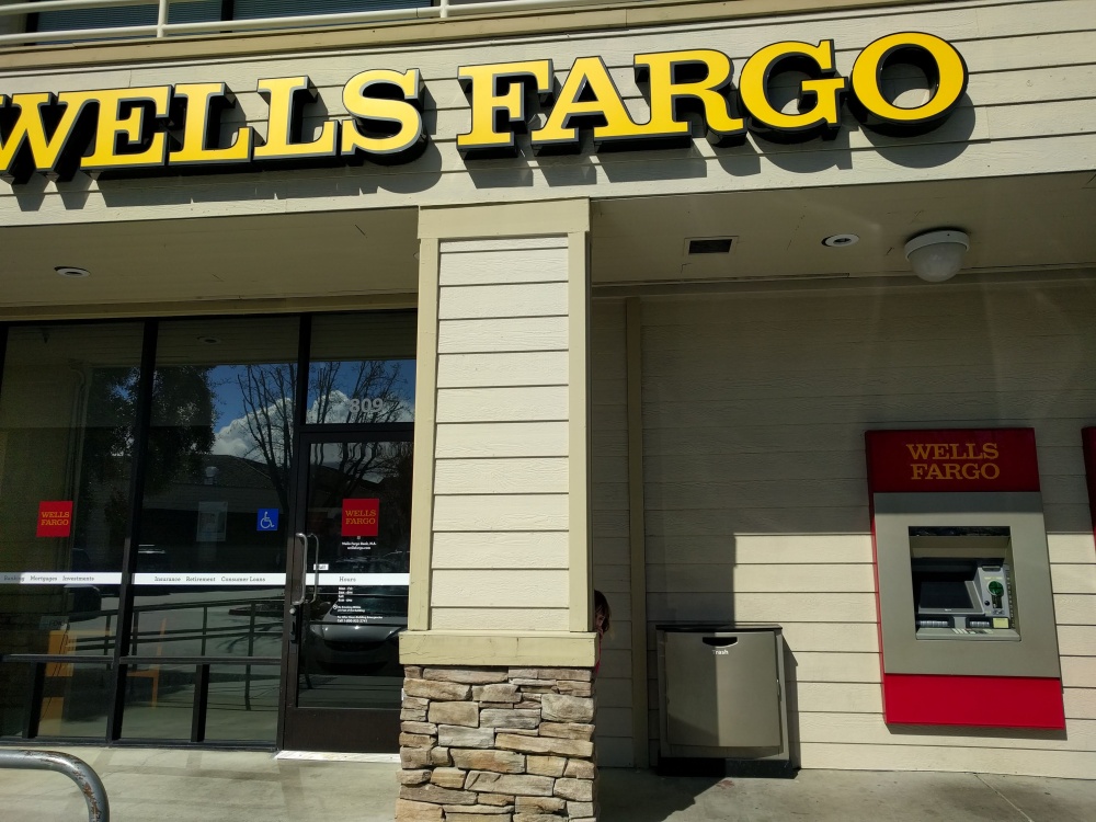 Wells Fargo Bank 01