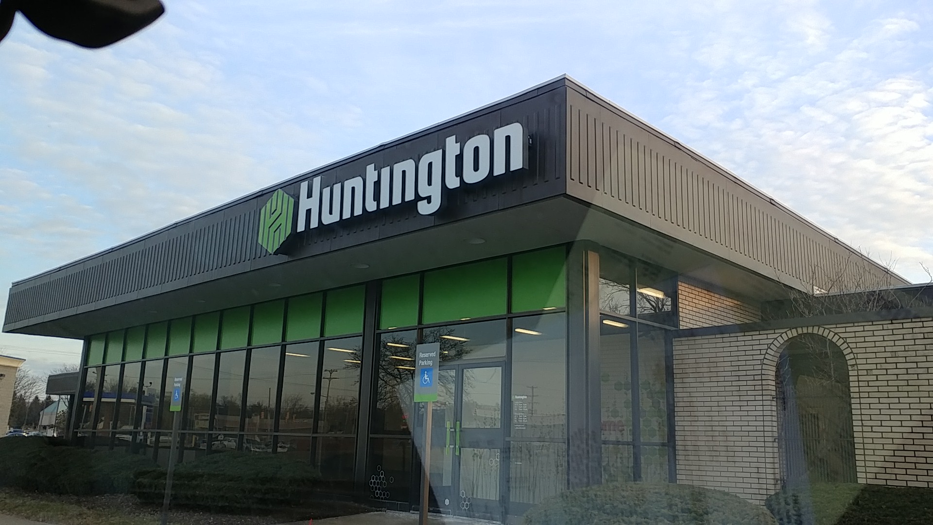 Huntington Bank 01