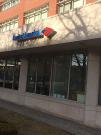 Bank of America (with Drive-thru services) 04