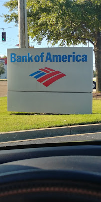 Bank of America (with Drive-thru services) 04