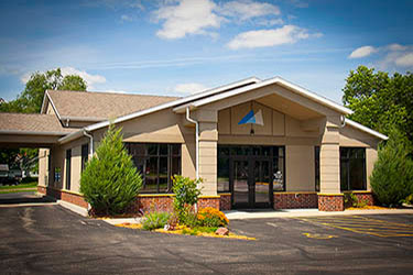 Monona Bank 01