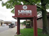 UMB Bank (with drive-thru services) 02